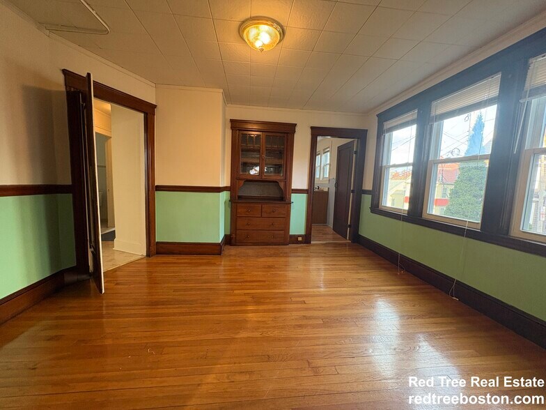 Building Photo - 155-157 Hillside St. Unit 1