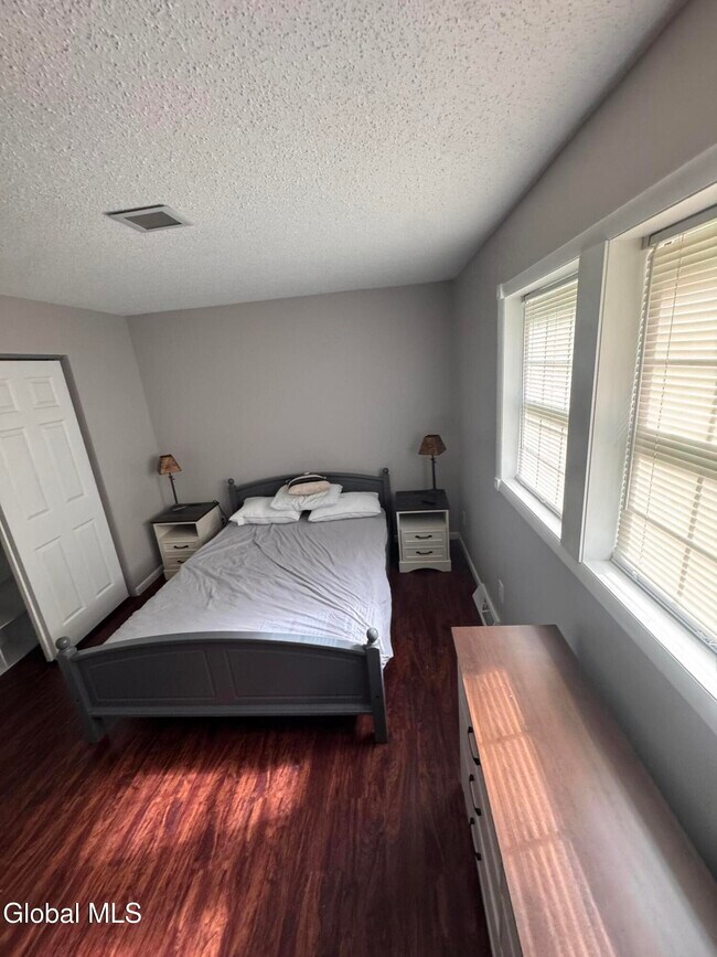 Building Photo - 4259 NY-50