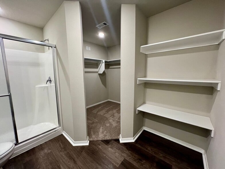 Building Photo - 8912 Preston Wood Dr