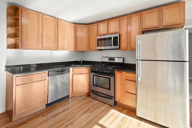 Building Photo - Residences At Ridge (6424)