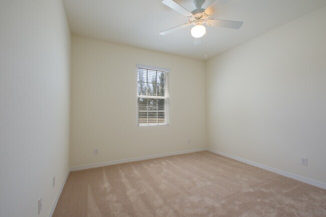 Building Photo - NE Cape Coral Single Family Home