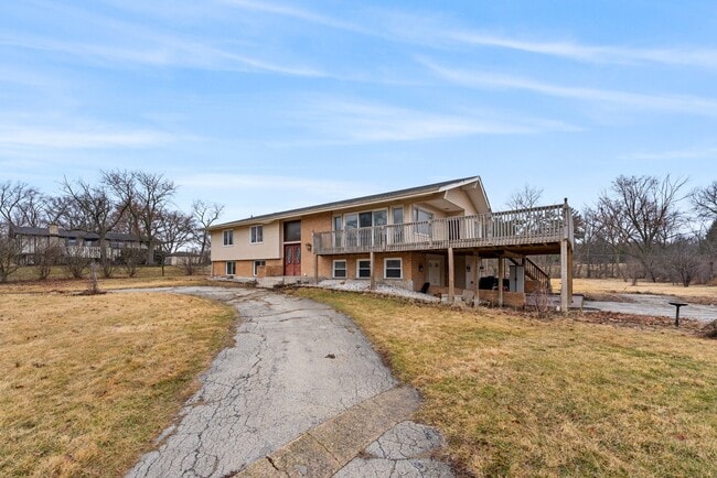 Building Photo - 2 Wild Cherry Ln