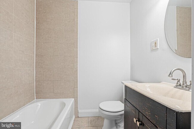 Building Photo - 7532 Rabon Ave