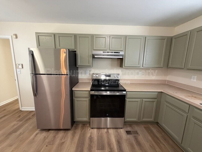 Building Photo - 504 Dunbar St SW