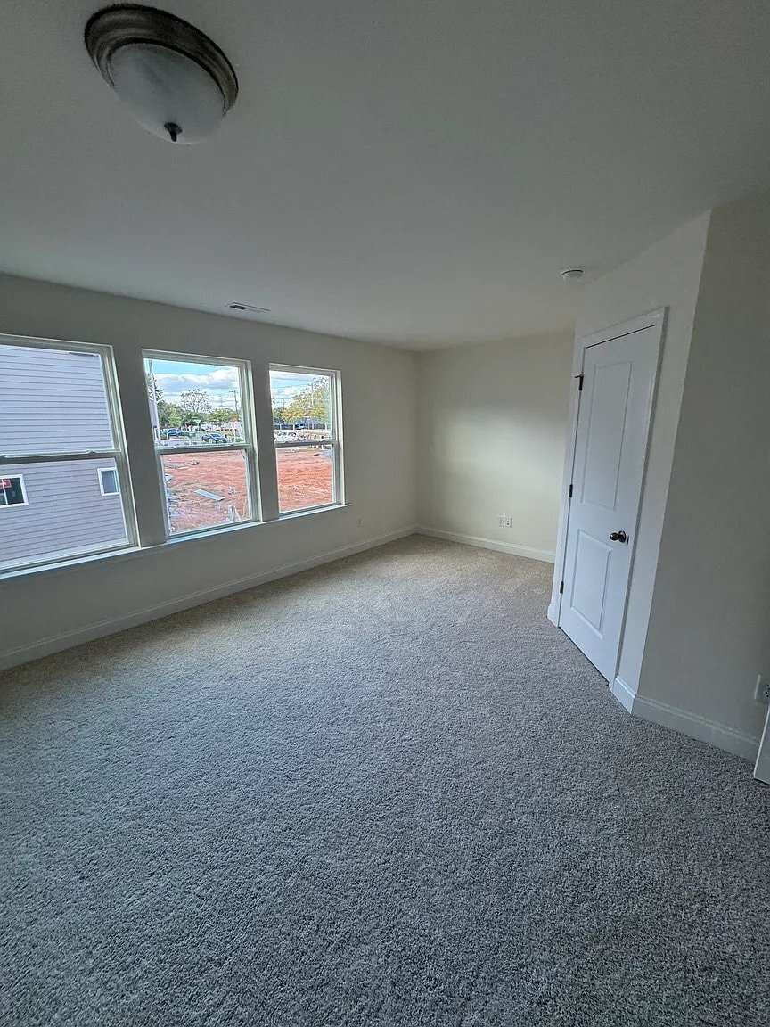 Building Photo - 4139 Walking Ridge Rd