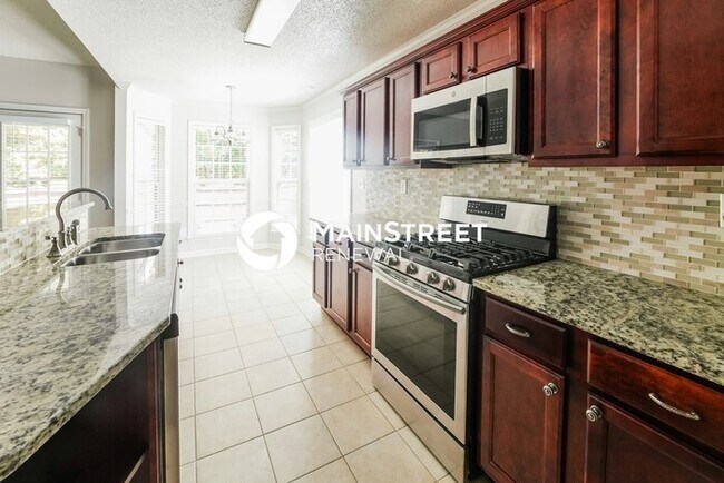 Building Photo - 4 Bedroom Pet-Friendly Home in SHARPSBURG,...