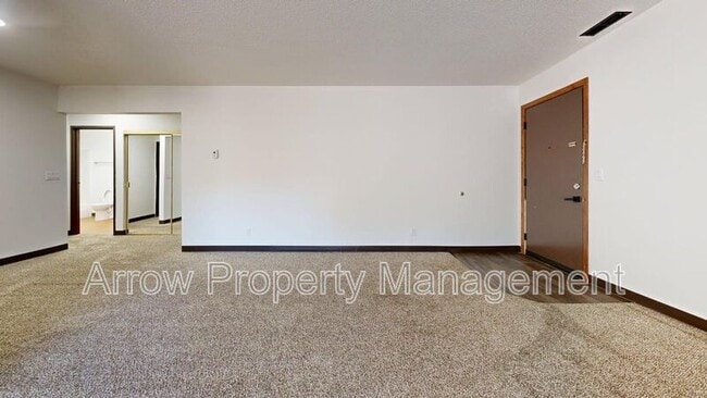 Building Photo - 201 E Arbor Ave