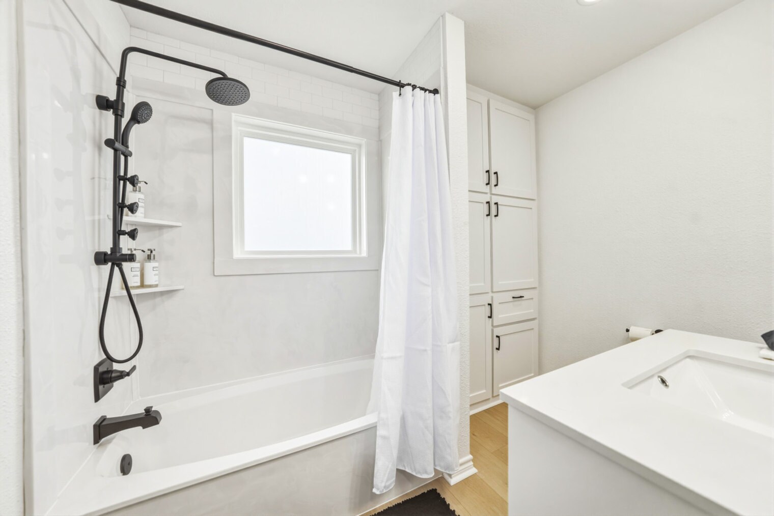 Building Photo - 1303 Langford St