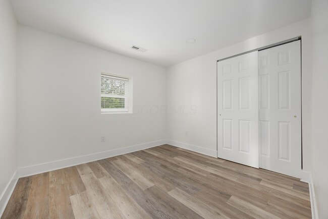 Building Photo - 1810 Tanis Dr