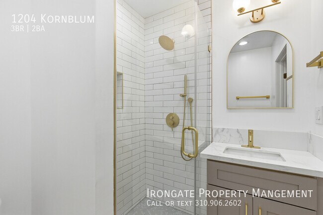 Building Photo - 1204 Kornblum-