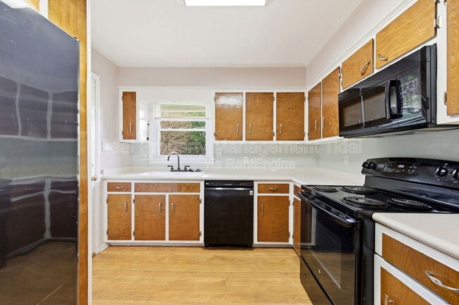 Building Photo - 41 Wendfield Cir