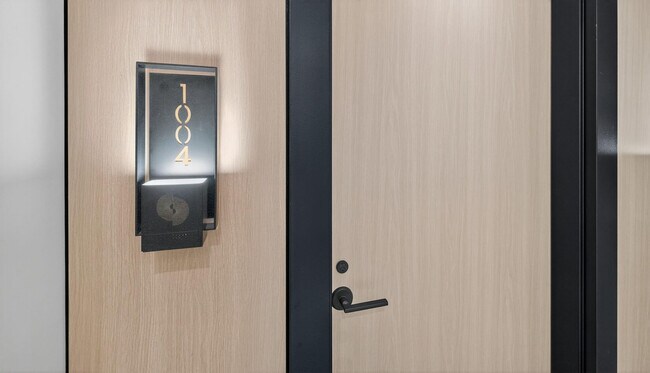 Building Photo - 153 N Seabreeze Blvd