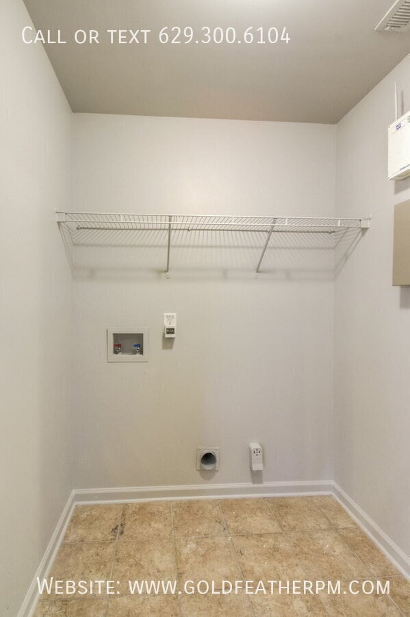 Building Photo - 2116 14th Ave N