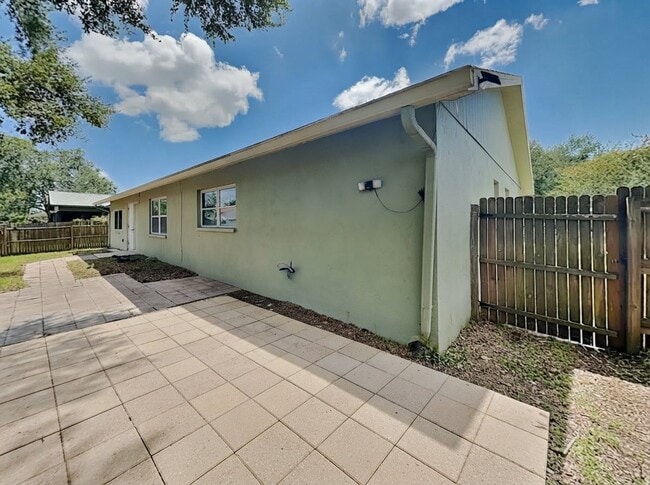 Building Photo - 2569 W Scarlet Oak Ct