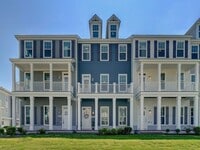 Building Photo - Available 08-05-25! Coastal Luxury Townhom...