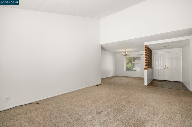 Building Photo - 340 Borica Dr