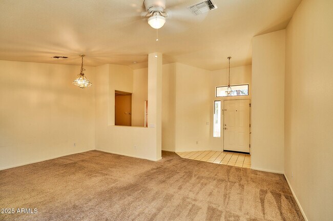 Building Photo - 30496 Maple Chase Dr