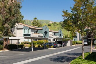 Building Photo - Charming 1-Bedroom Retreat in Calabasas – ...
