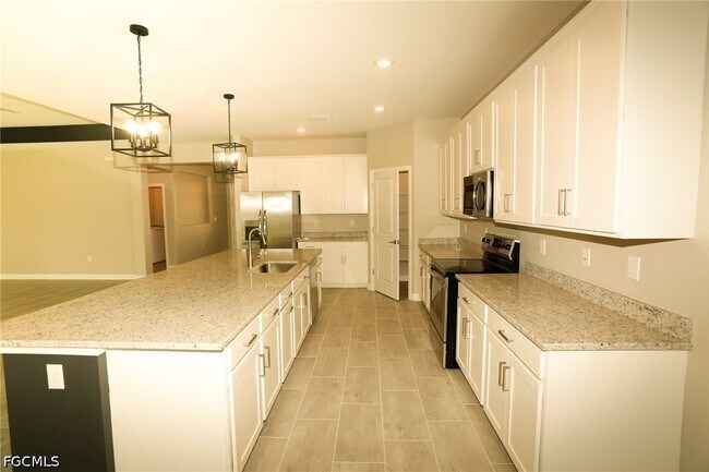 Building Photo - 11380 Canopy Loop