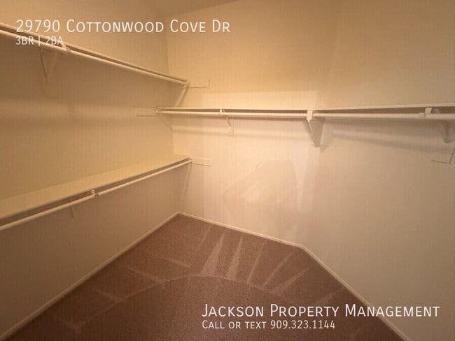 Building Photo - 29790 Cottonwood Cove Dr