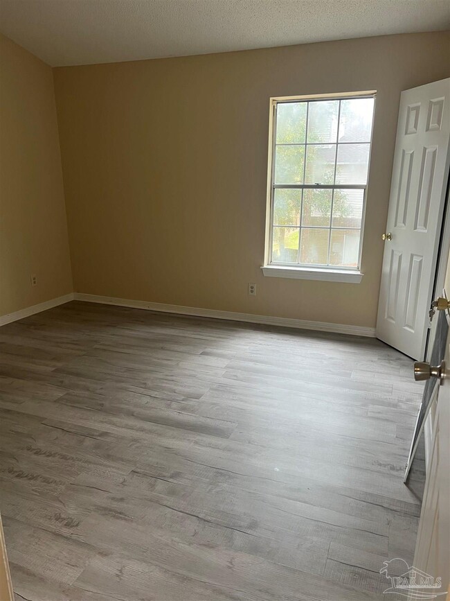 Building Photo - 3838 Belle Meade Ct