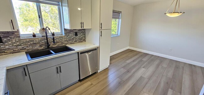 Building Photo - 17362 NW 74th Ave