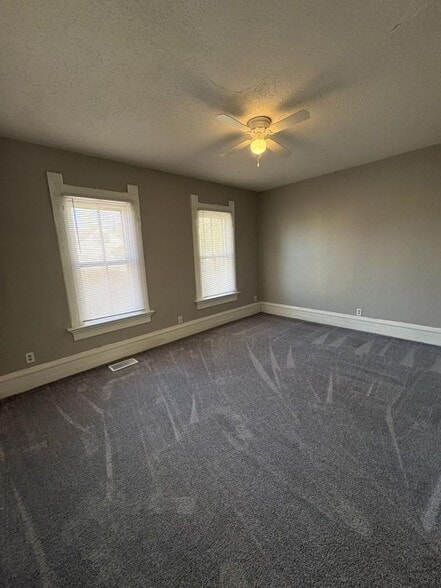 Building Photo - 2708 7th Ave