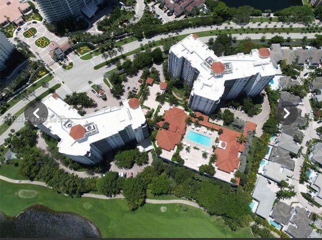 Building Photo - 20000 E Country Club Dr