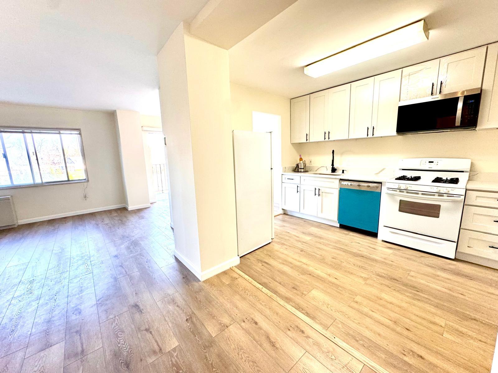 Building Photo - 1111 University Blvd W