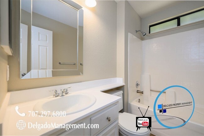 Building Photo - Newly remodeled Glen Cove 4BD single level home