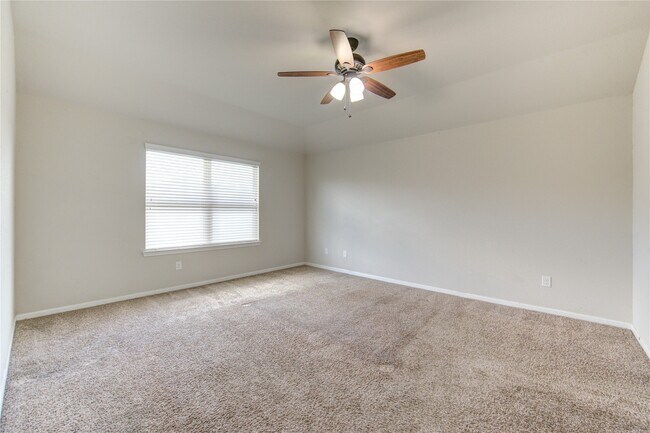 Building Photo - 3027 Dripping Springs Ct