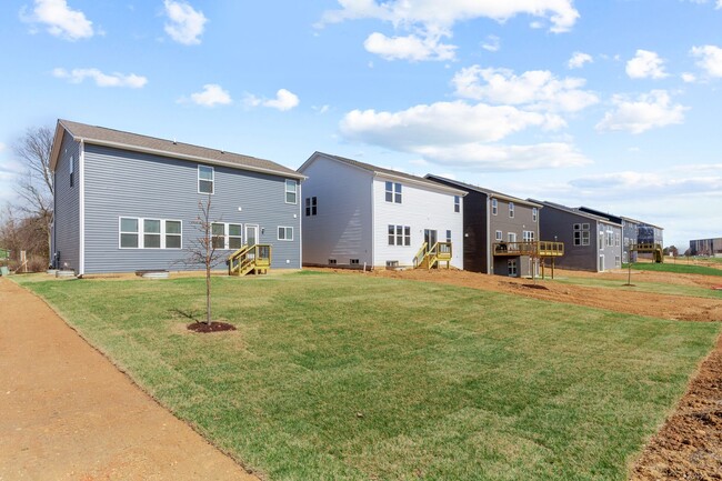 Building Photo - 126 Cardow Dr