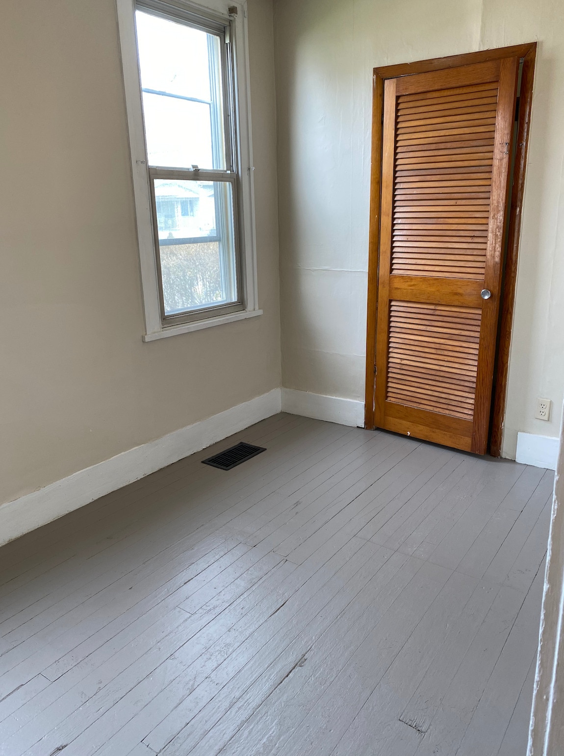 Building Photo - 50 Ideal St