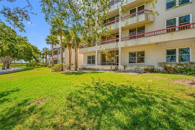 Building Photo - 2333 Feather Sound Dr
