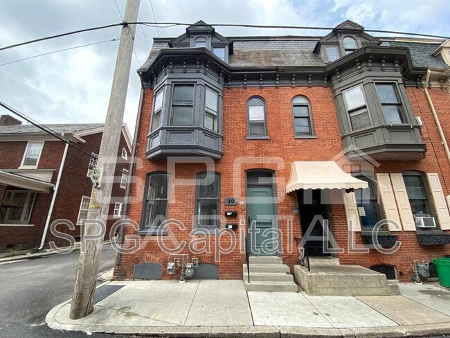 Primary Photo - 30 S Hartley St