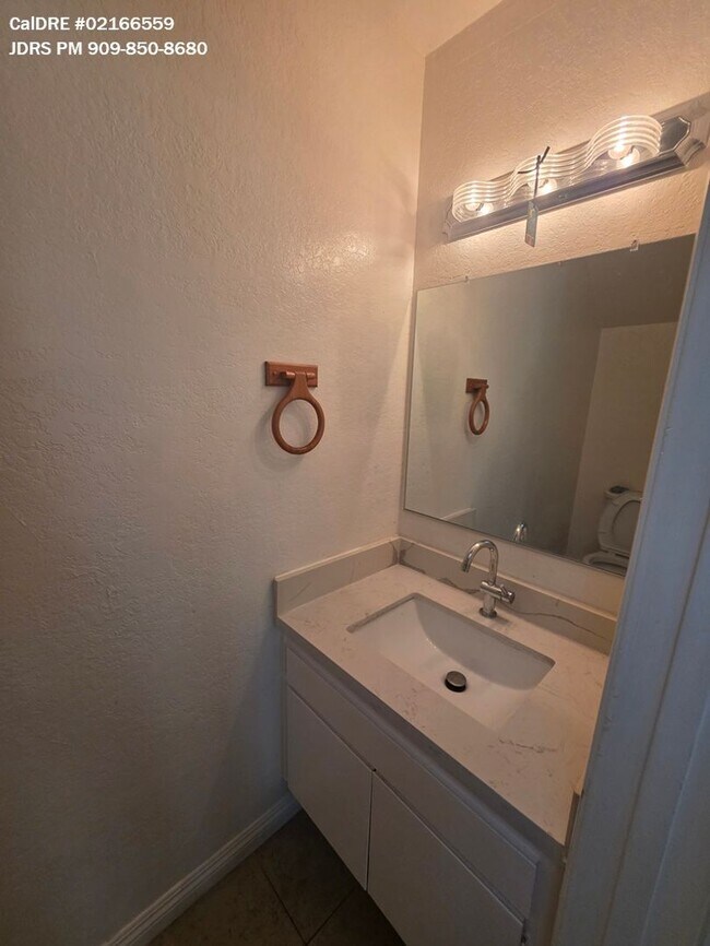 Building Photo - Diamond Bar 3 Bedroom Condo