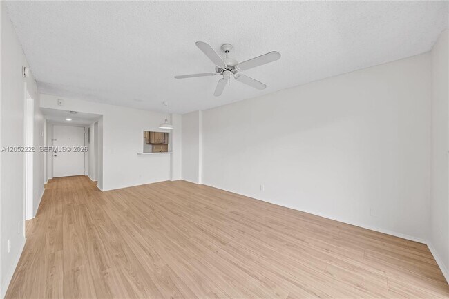 Building Photo - 7900 Camino Cir