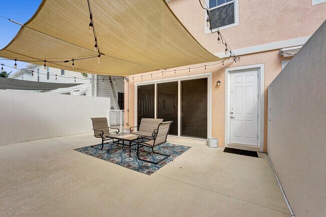 Building Photo - 1172 Islamorada Dr