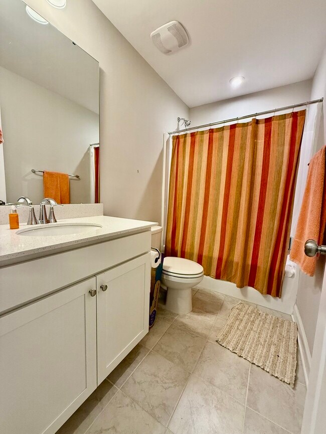 Building Photo - 254 Deardom Wy