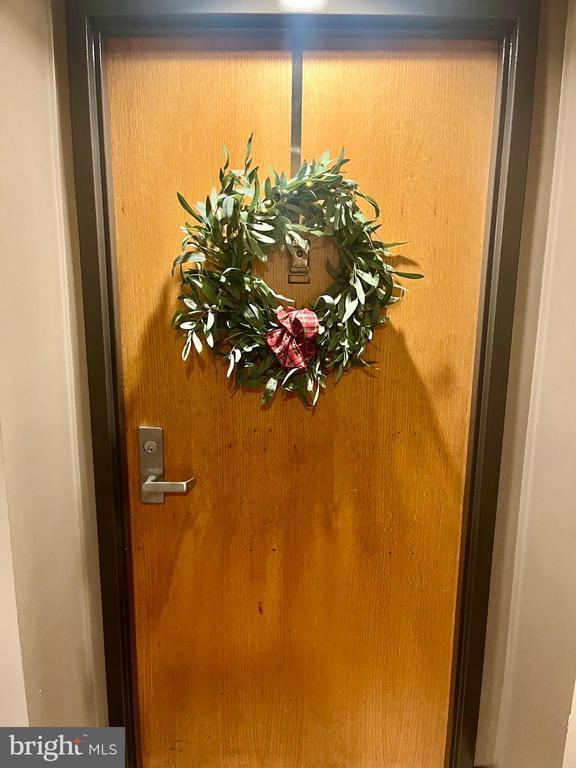 Building Photo - 1808 Old Meadow Rd