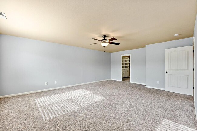 Building Photo - 15592 Chad Dr SE