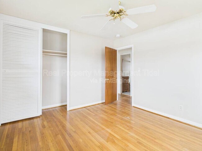 Building Photo - 47 Beaconsdale Ln