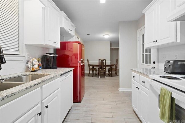 Building Photo - 1513 Noah Ct