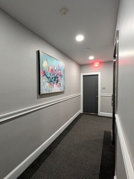 Building Photo - 1198 Commonwealth Ave