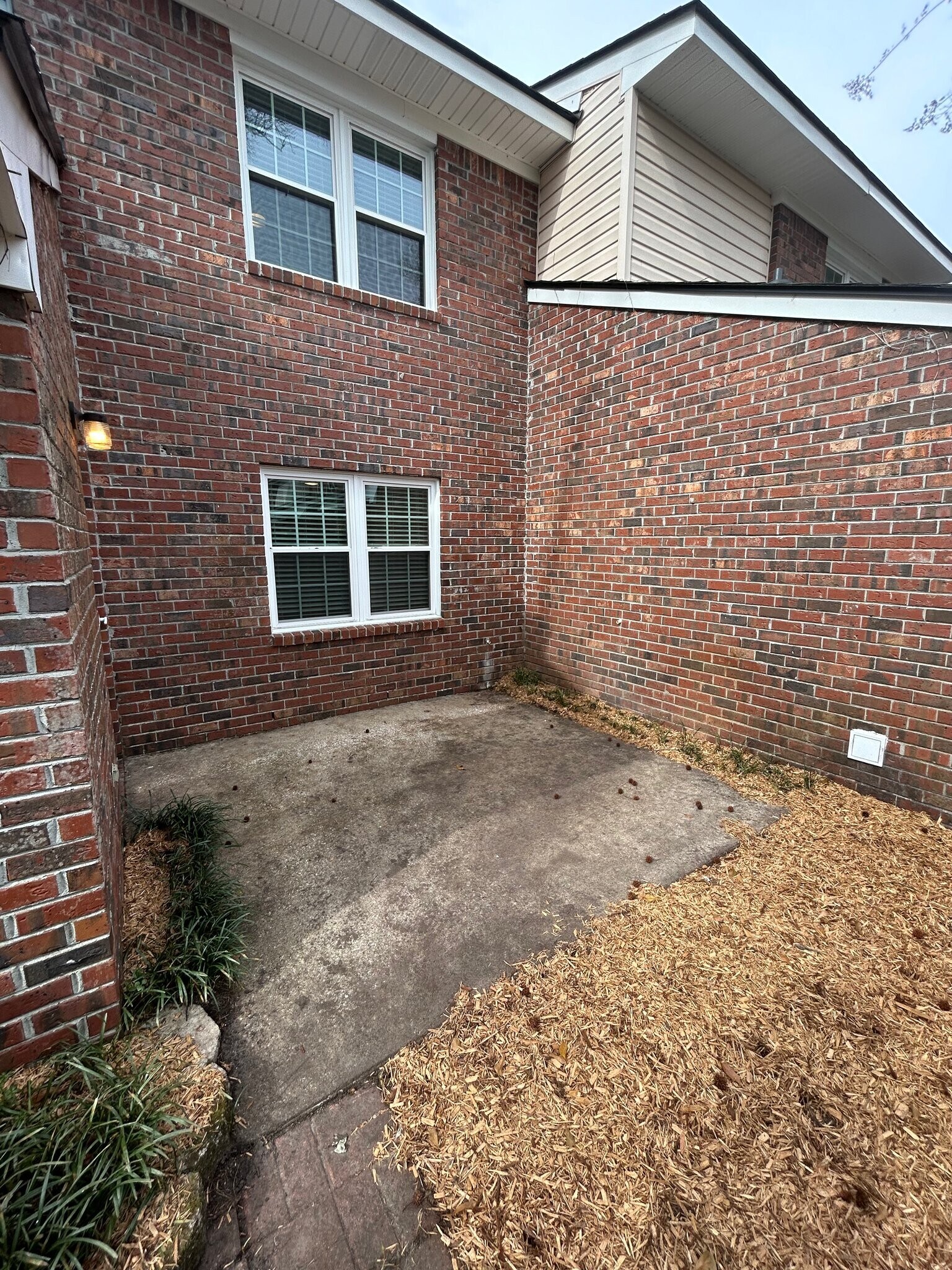 Building Photo - 1026 Hunters Trce