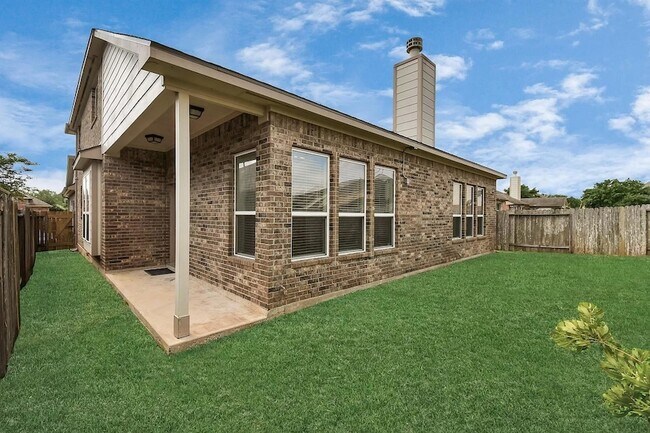 Building Photo - 6315 Bain Dr