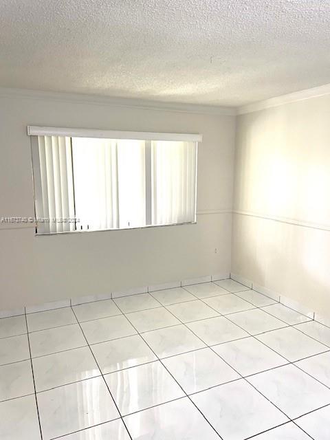 Building Photo - 15525 N Miami Lakeway
