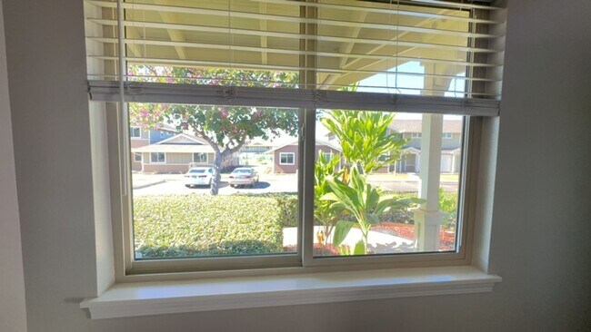 Building Photo - Welcome home to Kahoma Village