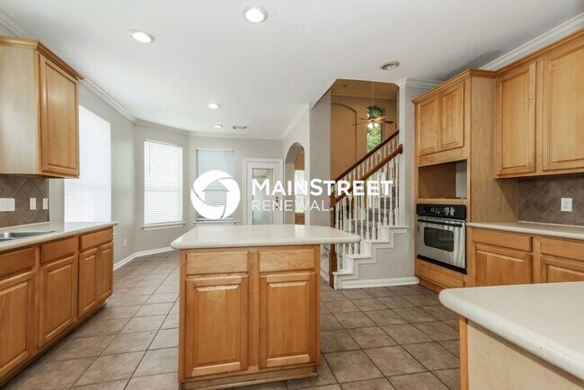 Building Photo - 4 Bedroom Pet-Friendly Home in Humble, TX with Main Street Renewal