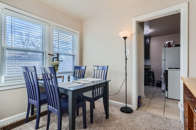 Building Photo - 759 Bellaire St